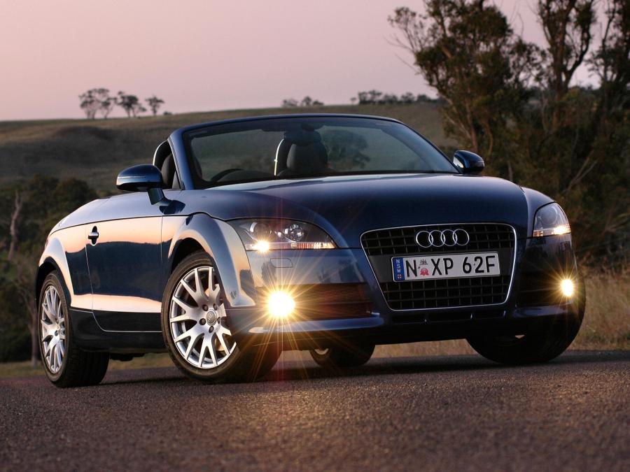  Audi TT Roadster (8J) 2007 года  (AU) (фото 16 из 26)